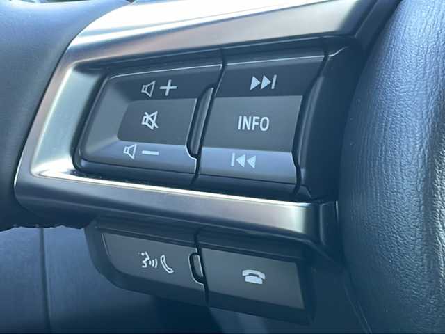 マツダ ロードスター 茨城県 2025(令7)年 0.5万km ガンＭ ワンオーナー/バックカメラ/シートヒーター/LEDオートライト/ダイナミックスタビリティコントロール/交通標識認識システム/標識連動車速設定/スマートブレーキサポート/操作確認者/スマートキー/純正ナビ/　　【BT/フルセグ/Andoroid Auto/Apple Car Play】/パーキングセンサー/レーダークルーズコントロール/前方ドライブレコーダー/オートマチックハイビーム/車間制御/サンルーフ/純正16インチアルミホイール/コーナーセンサー