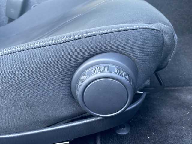 マツダ ロードスター 茨城県 2025(令7)年 0.5万km ガンＭ ワンオーナー/バックカメラ/シートヒーター/LEDオートライト/ダイナミックスタビリティコントロール/交通標識認識システム/標識連動車速設定/スマートブレーキサポート/操作確認者/スマートキー/純正ナビ/　　【BT/フルセグ/Andoroid Auto/Apple Car Play】/パーキングセンサー/レーダークルーズコントロール/前方ドライブレコーダー/オートマチックハイビーム/車間制御/サンルーフ/純正16インチアルミホイール/コーナーセンサー