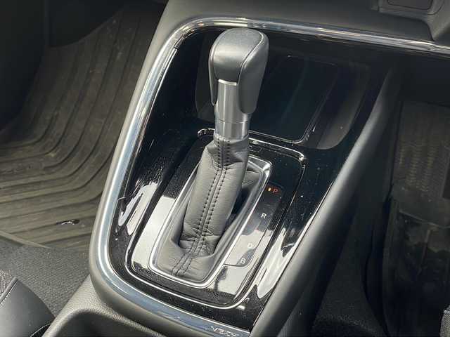 ホンダ ヴェゼル ハイブリッド e:HEV Z 青森県 2021(令3)年 5.1万km プレミアムクリスタルレッドM ・寒冷地仕様/・4WD/・純正ナビ/・AM/FM/BT/フルセグ/・全方位バックカメラ/・横滑り防止装置/・衝突被害軽減ブレーキ/・レーンキープアシスト/・クルーズコントロール追従/・ブライドスポットモニター/・コーナーセンサー/・パドルシフト/・前後ドライブレコーダー/・ETC2.0/・ハーフレザーシート/・LEDヘッドライト/・パワーバックドア/・シートヒーター/・ステアリングヒーター/・ワイヤレス充電/・オートライト/・USBソケット/・純正フロアマット/・純正夏タイヤ16インチAW積込/・保証書/取説