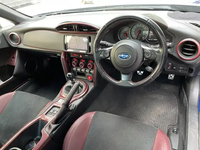 スバル ＢＲＺ STIスポーツ 道央・札幌 2018(平30)年 7.8万km WRブルーパール ・ナビ/フルセグ/CD/DVD/Bluetooth/・バックカメラ/・前方ドラレコ/・ETC2.0/・LEDヘッドライト/・ブレンボブレーキキャリパー/・社外LEDライト/・リアフォグランプ/・ハーフレザーシート/・前席シートヒーター/・ブレンボキャリパー/・大型リアスポイラー/・RAZOシフトノブ/・純正AW＋ノーマルタイヤ車載
