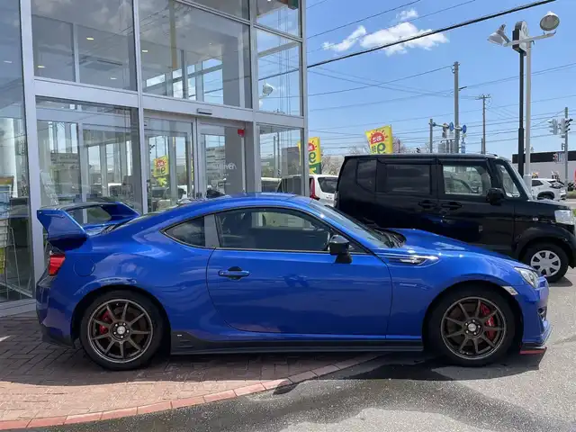 スバル ＢＲＺ STIスポーツ 道央・札幌 2018(平30)年 7.8万km WRブルーパール ・ナビ/フルセグ/CD/DVD/Bluetooth/・バックカメラ/・前方ドラレコ/・ETC2.0/・LEDヘッドライト/・ブレンボブレーキキャリパー/・社外LEDライト/・リアフォグランプ/・ハーフレザーシート/・前席シートヒーター/・ブレンボキャリパー/・大型リアスポイラー/・RAZOシフトノブ/・純正AW＋ノーマルタイヤ車載