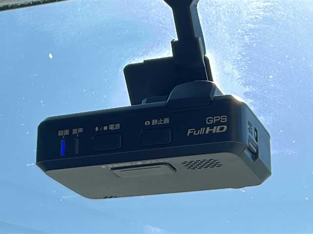 日産 デイズ ルークス ハイウェイスターX 石川県 2017(平29)年 0.9万km ホワイトパール 純正ナビ（DVD再生機能有）/Bluetooth/全方位カメラ/フルセグTV/ドライブレコーダー/片側パワースライドドア」/LEDヘッドライト/W＋サイドエアバッグ/横滑り防止装置/スマートキー