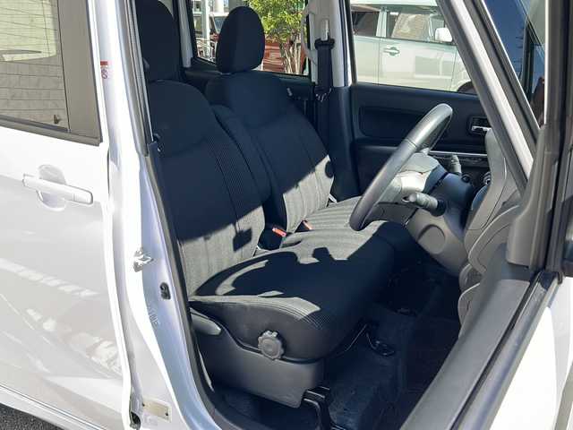 日産 デイズ ルークス ハイウェイスターX 石川県 2017(平29)年 0.9万km ホワイトパール 純正ナビ（DVD再生機能有）/Bluetooth/全方位カメラ/フルセグTV/ドライブレコーダー/片側パワースライドドア」/LEDヘッドライト/W＋サイドエアバッグ/横滑り防止装置/スマートキー