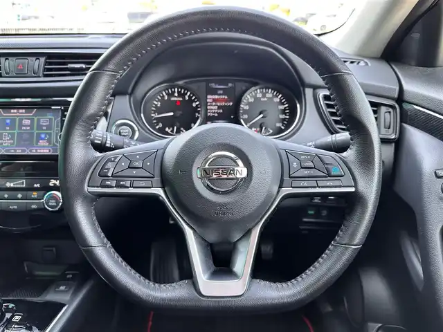日産 エクストレイル 20X 宮城県 2017(平29)年 3.9万km チタニウムカーキ プロパイロット＋ハイビームアシスト＋インテリジェントLI＋BSM＋RCTA/ハイビームアシスト/LEDヘッドランプ＆フォグランプ/＋インテリジェントオートライト/＝＝＝/4WD/エマージェンシーブレーキ/車線逸脱警報/純正ナビ（MM317D-W）/・CD/DVD/・Bluetooth/・フルセグTV/バックモニター/ETC/電動リアゲート/革巻きステアリング/ステアリングスイッチ/電動パーキングブレーキ/ブレーキホールド/スマートキー＆プッシュスタート/スペアキー1本/電動格納ミラー/純正18インチAW/フロアマット/ドアバイザー/Wエアバッグ