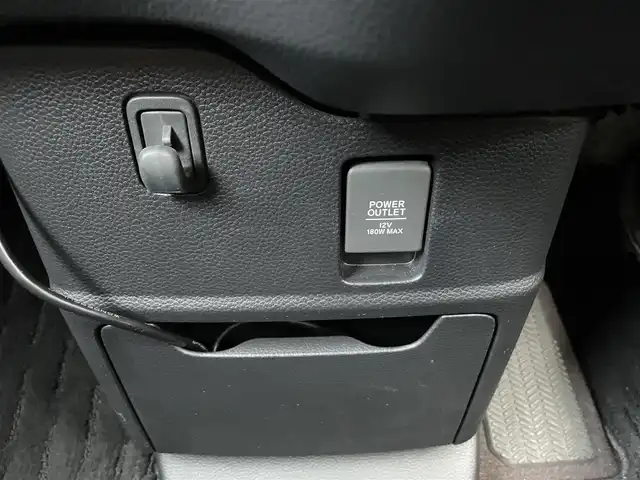 ホンダ Ｎ ＢＯＸ カスタム G L ホンダセンシング 愛知県 2019(平31)年 6.1万km クリスタルブラックパール ・パナソニックストラーダナビ/・フルセグテレビ/・CD/DVD再生機能/・ミュージックサーバー（SD録音）/・Bluetooth接続機能/・ベンチシート/・両側電動スライドドア/・純正14インチアルミホイール/・純正LEDヘッドライト/・オートライト/・アイドリングストップ/・衝突軽減ブレーキ/・レーンキープアシスト/・社外ドライブレコーダー/・スマートキー/・プッシュスタート/・オートエアコン/・アダプティブクルーズコントロール/・充電用USBポート（2ヶ所）