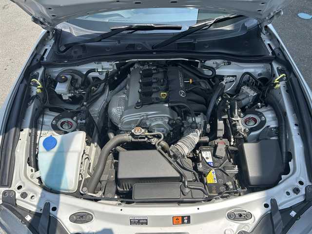 マツダ ロードスター S スペシャルパッケージ 佐賀県 2017(平29)年 7.5万km セラミックM 6MT/ソフトトップ/純正SDナビ/・フルセグTV/BT/CD/DVD/純正16インチAW/ドライブレコーダー(DVR-DD)/LEDヘッドライト/オートライト/ETC/プッシュスタート/エアバックW/サイド/スペアキー×１/取扱説明書/保証書