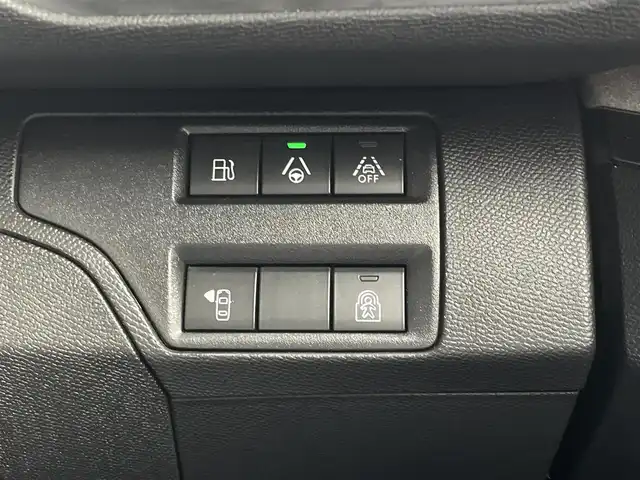 プジョー ３００８ GT ハイブリッド4 東京都 2021(令3)年 3.9万km パール 純正ナビ/360°カメラ/AppleCarPlay/Bluetooth接続/前後ドライブレコーダー/アルカンターラ貼インパネ加飾/グレー合皮/アルカンターラシート/アダプティブクルーズコントロール/カーテンエアバック/サイドエアバック