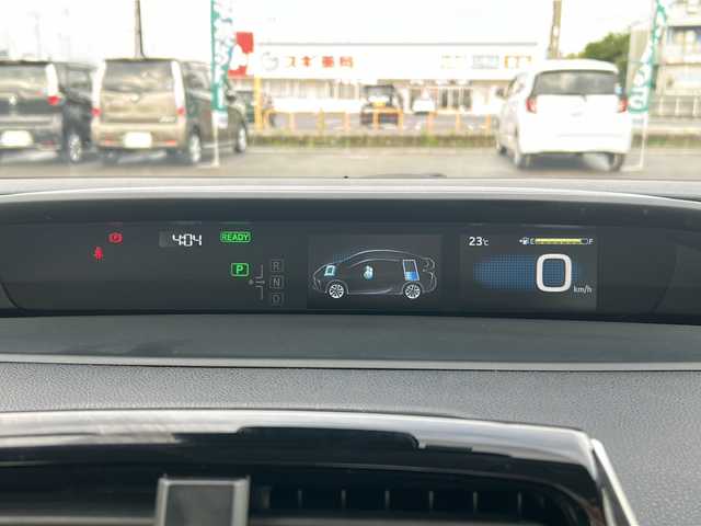 トヨタ プリウス S 岐阜県 2020(令2)年 5.3万km スーパーホワイトⅡ 純正ＳＤナビ（７インチ）　/フルエアロ　/スマートキー　/スペアキー　/プッシュスター/前方ドライブレコーダー/ＬＥＤライト　/オートライト　/純正ＡW　/純正フロアマット　/ＥＴＣ　/レーンキープアシスト　/カーテンエアバッグ　/Wエアバッグ/パワーウィンドウ/パワーステアリング/アイドリングストップ/フルフラットシート/横滑り防止装置/盗難防止装置/衝突被害軽減システム/ＡＢＳ