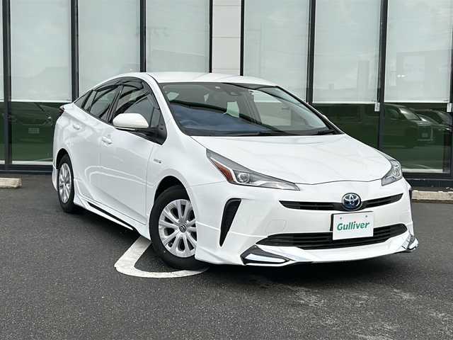 トヨタ プリウス S 岐阜県 2020(令2)年 5.3万km スーパーホワイトⅡ 純正ＳＤナビ（７インチ）　/フルエアロ　/スマートキー　/スペアキー　/プッシュスター/前方ドライブレコーダー/ＬＥＤライト　/オートライト　/純正ＡW　/純正フロアマット　/ＥＴＣ　/レーンキープアシスト　/カーテンエアバッグ　/Wエアバッグ/パワーウィンドウ/パワーステアリング/アイドリングストップ/フルフラットシート/横滑り防止装置/盗難防止装置/衝突被害軽減システム/ＡＢＳ