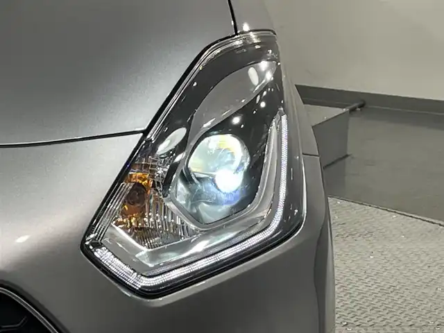 スズキ スイフト RS 愛知県 2018(平30)年 1.3万km プレミアムシルバーメタリック 純正８インチナビ/衝突軽減ブレーキ/レーダークルーズコントロール/車線逸脱警報/シートヒーター/パドルシフト/前後ドライブレコーダー/ビルトインＥＴＣ/バックカメラ/アクセサリーソケット/純正16インチアルミホイール/純正フロアマット/ＬＥＤヘッドライト