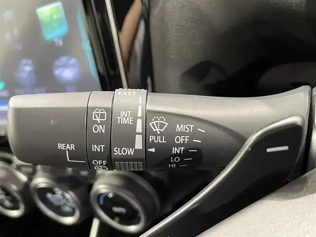 スズキ スイフト RS 愛知県 2018(平30)年 1.3万km プレミアムシルバーメタリック 純正８インチナビ/衝突軽減ブレーキ/レーダークルーズコントロール/車線逸脱警報/シートヒーター/パドルシフト/前後ドライブレコーダー/ビルトインＥＴＣ/バックカメラ/アクセサリーソケット/純正16インチアルミホイール/純正フロアマット/ＬＥＤヘッドライト