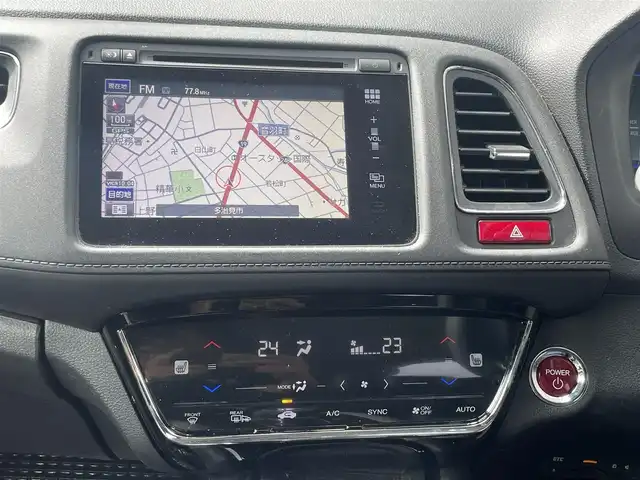 ホンダ ヴェゼル ハイブリッド Z 岐阜県 2014(平26)年 11.2万km モルフォブルーP (株)IDOMが運営する【じしゃロン多治見店】の自社ローン専用車両になります。こちらは現金またはオートローンご利用時の価格です。自社ローンご希望の方は別途その旨お申付け下さい。/純正ナビ/（CD/DVD/Bluetooth/フルセグテレビ)/バックカメラ/ビルトインETC/アイドリングストップ/シートヒーター/プッシュスタート/横滑り防止/衝突被害軽減ブレーキ/ドアバイザー/クルーズコントロール/ISOFIX