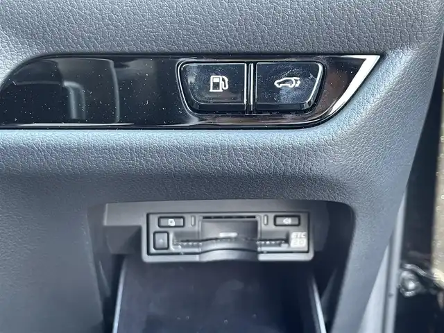 レクサス ＮＸ 350h Fスポーツ 群馬県 2022(令4)年 1.9万km グラファイトブラックガラスフレーク 純正14型ディスプレイオーディオ/　ナビ/BTオーディオ/Miracast/USB/フルセグTV/ムーンルーフ/セーフティシステムプラス/全方位カメラ/レザーシート（運転席メモリー付シート）/ヘッドアップディスプレイ/デジタルインナーミラー/シートヒーター/シートクーラー/ステアリングヒーター/前後ドライブレコーダー/パワーバックドア/置くだけ充電/ハンドルヒーター/パドルシフト/BSM/ブラインドスポットモニター/ETC2.0/3眼LEDヘッドライト/フォグランプ/オートライト/ステアリングスイッチ/新車保証書/記録簿（R7.5/R7.2/R&.6/R5.12/R5.7/R4.11/R4.11）