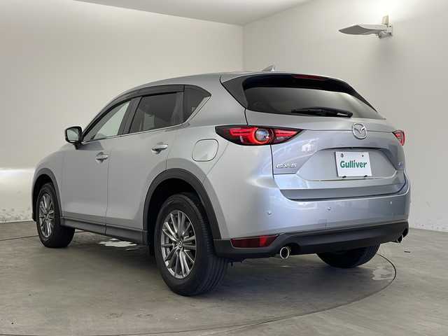 マツダ ＣＸ－５ XD プロアクティブ 兵庫県 2018(平30)年 5.2万km ソニックシルバーM ・純正ナビ（フルセグ・BT・DVD・CD・SD）/・バックカメラ/・サイドカメラ/・レーダークルーズコントロール/・レーンキープアシスト/・BSM/・交通標識認識システム/・ドライバーアテンションアラート/・パーキングセンサー/・車間認識支援システム/・横滑り防止装置/・衝突軽減ブレーキ/・電動リアゲート/・LEDオートライト/・オートマチックハイビーム/・純正17インチアルミホイール/・純正フロアマット/・社外スタッドレスタイヤ車載/・ETC/・純正ドライブレコーダー/・W＋サイドエアバック/・カーテンエアバック/・スマートキー/・プッシュスタート