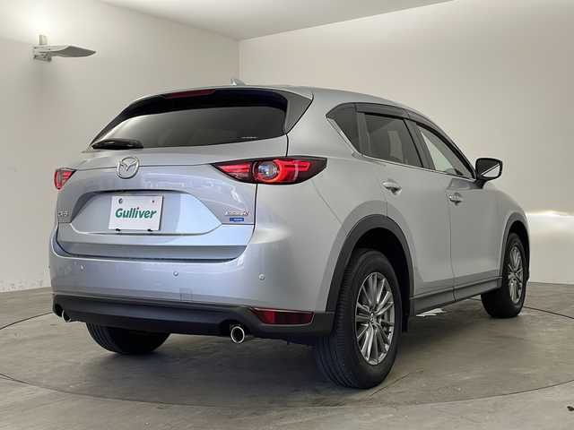 マツダ ＣＸ－５ XD プロアクティブ 兵庫県 2018(平30)年 5.2万km ソニックシルバーM ・純正ナビ（フルセグ・BT・DVD・CD・SD）/・バックカメラ/・サイドカメラ/・レーダークルーズコントロール/・レーンキープアシスト/・BSM/・交通標識認識システム/・ドライバーアテンションアラート/・パーキングセンサー/・車間認識支援システム/・横滑り防止装置/・衝突軽減ブレーキ/・電動リアゲート/・LEDオートライト/・オートマチックハイビーム/・純正17インチアルミホイール/・純正フロアマット/・社外スタッドレスタイヤ車載/・ETC/・純正ドライブレコーダー/・W＋サイドエアバック/・カーテンエアバック/・スマートキー/・プッシュスタート
