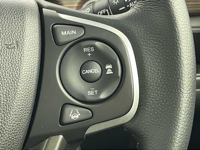 ホンダ フリード クロスター 群馬県 2023(令5)年 0.6万km プレミアムクリスタルブルークリスタル LEDアダプティブコーナリングライト/＝＝＝＝＝＝/純正ナビ(AM/FM/Bluetooth/フルセグTV/USB)/バックモニター/Honda SENSING/ ・衝突軽減ブレーキ/ ・路外逸脱抑制機能/ ・先行車発進お知らせ機能/ ・アダプティブクルーズコントロール/ ・車線維持支援システム/ ・標識認識機能/ ・オートハイビーム/D/N席シートヒーター/両側パワースライドドア/ビルトインETC/LEDヘッドランプ