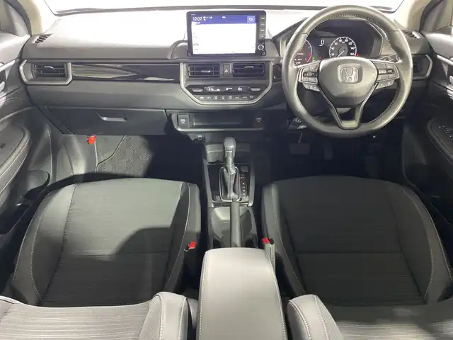 ホンダ ＷＲ－Ｖ Z+ 神奈川県 2024(令6)年 0.7万km クリスタルブラックパール 純正9型メモリナビゲーション【LXM-242ZFNi】/AM FM Bluetooth AppleCarPlay AndroidAuto USB/バックカメラ/ホンダセンシング/衝突軽減ブレーキ/誤発進抑制機能/後方誤発進抑制機能/近距離衝突軽減ブレーキ/歩行者事故低減ステアリング/路外逸脱抑制機能/アダプティブクルーズコントロール/車線維持支援システム/先行車発進お知らせ機能/標識認識機能/パーキングセンサーシステム/ETC/前後ドライブレコーダー/ハーフレザーシート/革巻きステアリング/ステアリングリモコン/パドルシフト/純正フロアマット/LEDヘッドライト/オートライト/フォグランプ/ヘッドライトレベライザー/電動格納ミラー/ウィンカーミラー/純正17インチアルミホイール/ルーフレール/スマートキー