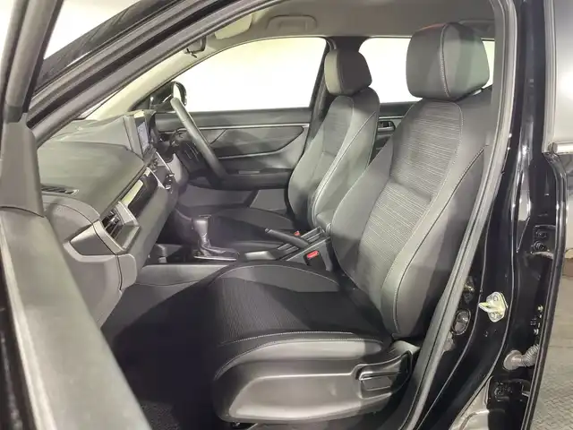 ホンダ ＷＲ－Ｖ Z+ 神奈川県 2024(令6)年 0.7万km クリスタルブラックパール 純正9型メモリナビゲーション【LXM-242ZFNi】/AM FM Bluetooth AppleCarPlay AndroidAuto USB/バックカメラ/ホンダセンシング/衝突軽減ブレーキ/誤発進抑制機能/後方誤発進抑制機能/近距離衝突軽減ブレーキ/歩行者事故低減ステアリング/路外逸脱抑制機能/アダプティブクルーズコントロール/車線維持支援システム/先行車発進お知らせ機能/標識認識機能/パーキングセンサーシステム/ETC/前後ドライブレコーダー/ハーフレザーシート/革巻きステアリング/ステアリングリモコン/パドルシフト/純正フロアマット/LEDヘッドライト/オートライト/フォグランプ/ヘッドライトレベライザー/電動格納ミラー/ウィンカーミラー/純正17インチアルミホイール/ルーフレール/スマートキー