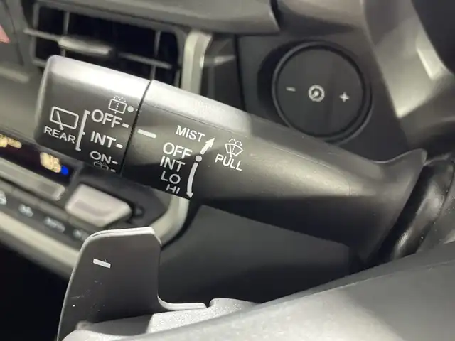 ホンダ ＷＲ－Ｖ Z+ 神奈川県 2024(令6)年 0.7万km クリスタルブラックパール 純正9型メモリナビゲーション【LXM-242ZFNi】/AM FM Bluetooth AppleCarPlay AndroidAuto USB/バックカメラ/ホンダセンシング/衝突軽減ブレーキ/誤発進抑制機能/後方誤発進抑制機能/近距離衝突軽減ブレーキ/歩行者事故低減ステアリング/路外逸脱抑制機能/アダプティブクルーズコントロール/車線維持支援システム/先行車発進お知らせ機能/標識認識機能/パーキングセンサーシステム/ETC/前後ドライブレコーダー/ハーフレザーシート/革巻きステアリング/ステアリングリモコン/パドルシフト/純正フロアマット/LEDヘッドライト/オートライト/フォグランプ/ヘッドライトレベライザー/電動格納ミラー/ウィンカーミラー/純正17インチアルミホイール/ルーフレール/スマートキー