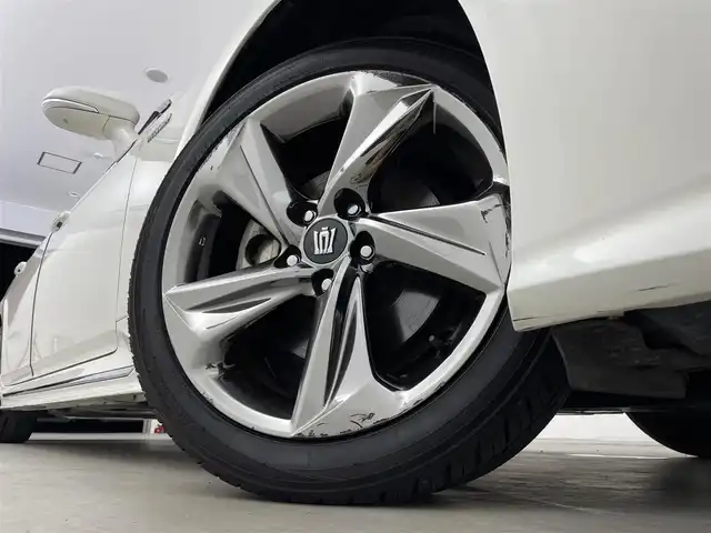 トヨタ クラウン ハイブリッド RS アドバンス 群馬県 2019(令1)年 7.2万km ホワイトパールクリスタルシャイン ムーンルーフ/ブラインドスポットモニター/リアクロストラフィックアラート/AC100V電源/－－－－－－－－－－－－－/純正8インチナビ/（フルセグTV/BT/Miracast/USB/CD/DVD/SD/AUX/AM/FM）/－－－－－－－－－－－－－/ムーンルーフ　BSM　純正8インチナビ　バックカメラ　トヨタセーフティセンス　レザーシート　シートヒーター/ベンチレーション　前席パワーシート　ETC2.0　
