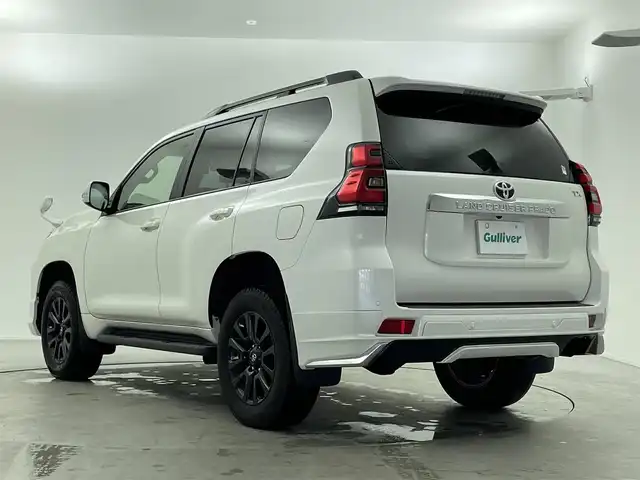 トヨタ ランドクルーザー プラド TX 福井県 2023(令5)年 1.7万km ホワイトパールクリスタルシャイン ・4WD/・サンルーフ/・ルーフレール/・モデリスタエアロ/・ブラックエディション用18インチAW/・トヨタセーフティセンス/・プリクラッシュセーフティ/・レーダークルーズコントロール/・社外9インチSDナビ/(DVD.CD.SD.Bluetooth.フルセグTV)/・バックカメラ/・LEDオートライト/オートハイビーム/・ETC/・トノカバー/・スペアキー×1/・取説/保証書