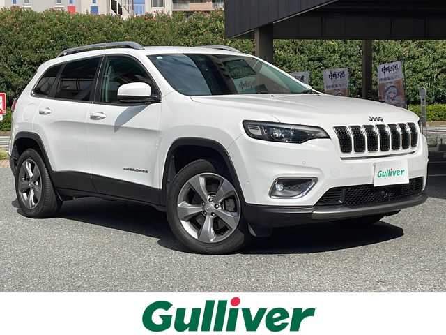 クライスラー・ジープ ジープ チェロキー リミテッド 長野県 2020(令2)年 5.8万km 白 ワンオーナー/純正8.4インチナビ/・DTV/USB/AUX/BT/バックカメラ/クリアランスソナー/レザーシート/前席パワーシート/前席シートヒーター/エアシート/ブラインドスポットモニター/アダプティブクルーズコントロール/ハンズフリーリフトゲート/ルーフレール/ETC2.0/ドライブレコーダー/純正18インチAW/パドルシフト付革巻きステアリング/プッシュEgスタート/ストップ/スマートキー×2/オートライト/純正LEDヘッドライト/フロント/バックフォグ/ターンランプ付電動格納ドアミラー/ヒーテッドミラー/純正フロアマット/取扱説明書/ナビ取扱説明書/新車時保証書
