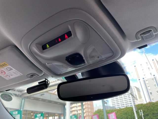 クライスラー・ジープ ジープ チェロキー リミテッド 長野県 2020(令2)年 5.8万km 白 ワンオーナー/純正8.4インチナビ/・DTV/USB/AUX/BT/バックカメラ/クリアランスソナー/レザーシート/前席パワーシート/前席シートヒーター/エアシート/ブラインドスポットモニター/アダプティブクルーズコントロール/ハンズフリーリフトゲート/ルーフレール/ETC2.0/ドライブレコーダー/純正18インチAW/パドルシフト付革巻きステアリング/プッシュEgスタート/ストップ/スマートキー×2/オートライト/純正LEDヘッドライト/フロント/バックフォグ/ターンランプ付電動格納ドアミラー/ヒーテッドミラー/純正フロアマット/取扱説明書/ナビ取扱説明書/新車時保証書