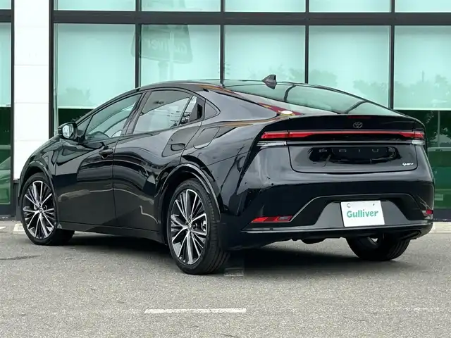 トヨタ プリウス Z 和歌山県 2024(令6)年 0.7万km アティチュードブラックマイカ 純正12.3インチメーカーナビ/フルセグTV/パノラミックビューモニター/プリクラッシュセーフティー/レーダークルーズコントロール/ブラインドスポットモニター/純正１９インチアルミホイール/社外フロアマット/パワーシート/シートヒーター/シートエアベンチレーション/ステアリングヒーター/置くだけ充電/LEDヘッドライト/オートライト/オートマチックハイビーム
