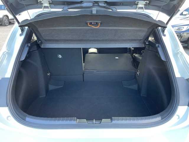 トヨタ カローラ スポーツ G 青森県 2019(令1)年 2.2万km ホワイトパールクリスタルシャイン ４WD/純正ナビ(BT/フルセグ/DVD/CD/ラジオ)/寒冷地仕様/ステアリングヒーター/バックカメラ/フロントワイパーデアイサー/トヨタプリクラッシュセーフティ/アダプティブクルーズコントロール/オートマチックハイビーム/レーンアシスト/オートライト/LEDヘッドライト/ETC/ヘッドライトレベライザー/ドライブレコーダー(前方)/新車時保証書/取扱説明書