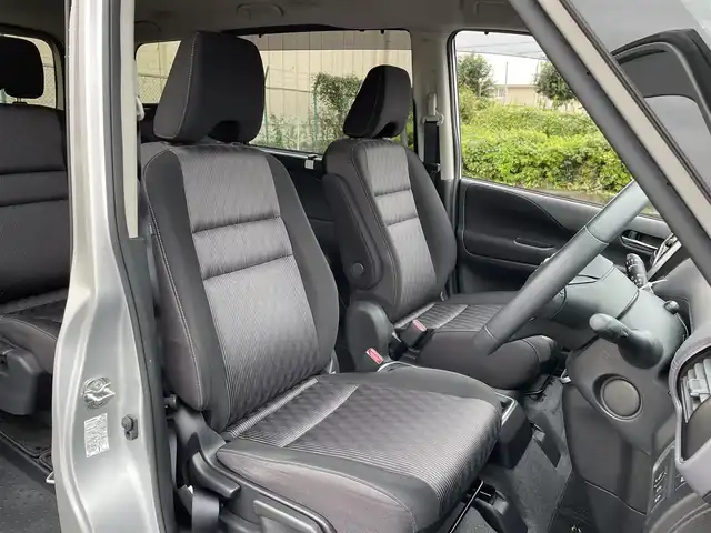 日産 セレナ e－パワー ハイウェイスター V 東京都 2020(令2)年 5.7万km ブリリアントシルバー ＴＶ　/Ｂｌｕｅｔｏｏｔｈ　/両側電動スライドドア　/アラウンドビューモニター　/エマージェンシーブレーキ　/ＬＥＤヘッドライト　/シートヒーター/ステアリングヒーター/LEDヘッドライト