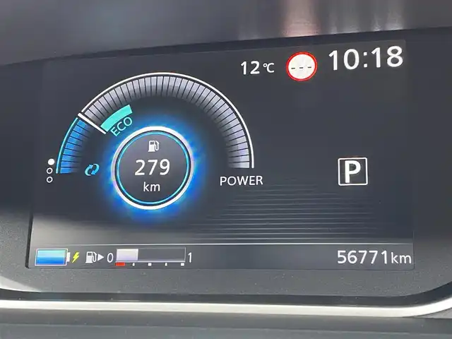 日産 セレナ e－パワー ハイウェイスター V 東京都 2020(令2)年 5.7万km ブリリアントシルバー ＴＶ　/Ｂｌｕｅｔｏｏｔｈ　/両側電動スライドドア　/アラウンドビューモニター　/エマージェンシーブレーキ　/ＬＥＤヘッドライト　/シートヒーター/ステアリングヒーター/LEDヘッドライト