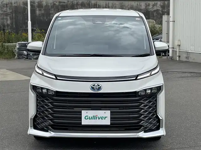 トヨタ ヴォクシー ハイブリッド S－Z 山形県 2025(令7)年 0.1千km ホワイトパールクリスタルシャイン トヨタセーフティセンス/純正ディスプレイオーディオ/　　【CD　DVD　BT　フルセグ　USB】/バックカメラ/両側パワースライドドア/レーダークルーズコントロール/LEDオートライト/ハーフレザーシート/シートヒーター/純正17インチアルミホイール/100V電源/コーナーセンサー/リアオートエアコン/ステアリングスイッチ/スマートキー/ETC2.0