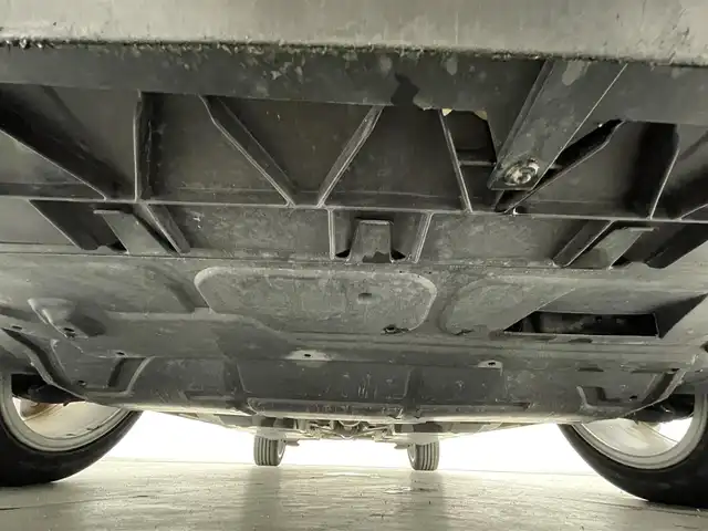 フォルクスワーゲン ポロ TSIハイライン 福島県 2016(平28)年 9.7万km ホワイトシルバーメタリック 純正8インチナビ/・フルセグTV/BT/SD/CD/DVD/VTR/USB/FM/AM/バックカメラ/追従走行付きクルーズコントロール/LEDオートライト/・フォグランプ/ハーフレザー/・シートヒーター/純正16インチアルミホイール付きサマータイヤ/ETC/革ステアリング/・ステアリングスイッチ/MTモード付AT/・パドルシフト/純正フロアマット/ウィンカーミラー/・オートミラー/リモコンキー