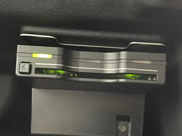 フォルクスワーゲン ポロ TSIハイライン 福島県 2016(平28)年 9.7万km ホワイトシルバーメタリック 純正8インチナビ/・フルセグTV/BT/SD/CD/DVD/VTR/USB/FM/AM/バックカメラ/追従走行付きクルーズコントロール/LEDオートライト/・フォグランプ/ハーフレザー/・シートヒーター/純正16インチアルミホイール付きサマータイヤ/ETC/革ステアリング/・ステアリングスイッチ/MTモード付AT/・パドルシフト/純正フロアマット/ウィンカーミラー/・オートミラー/リモコンキー