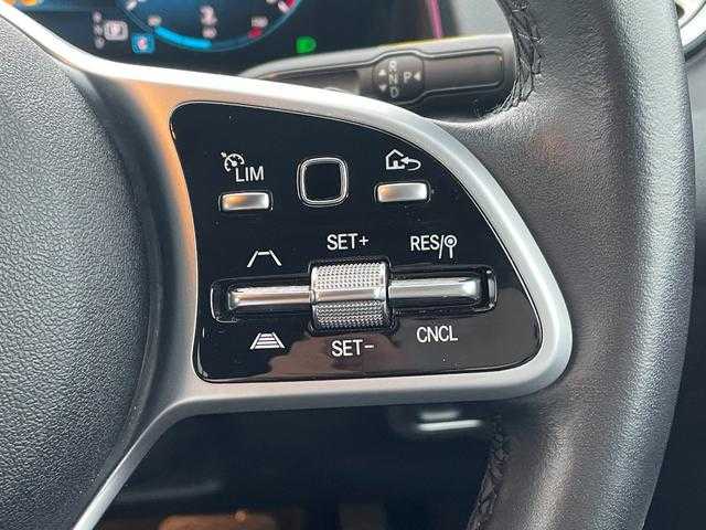 メルセデス・ベンツ Ｍ・ベンツ ＧＬＢ２００ｄ 4マチック 埼玉県 2021(令3)年 3.2万km ポーラホワイト パノラマサンルーフ/レザーエクスクルーシブＰＫＧ/アドバンスドＰＫＧ/ＡＣＣ/純正HDDナビ/（Bluetooth/USB/フルセグ）/６４色アンビエントライト/ＨＵＤ/シートヒーター/レーンキープ/純正１７インチアルミホイール/ＬＥＤヘッドライト