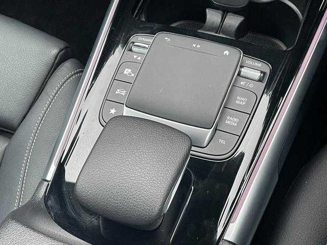 メルセデス・ベンツ Ｍ・ベンツ ＧＬＢ２００ｄ 4マチック 埼玉県 2021(令3)年 3.2万km ポーラホワイト パノラマサンルーフ/レザーエクスクルーシブＰＫＧ/アドバンスドＰＫＧ/ＡＣＣ/純正HDDナビ/（Bluetooth/USB/フルセグ）/６４色アンビエントライト/ＨＵＤ/シートヒーター/レーンキープ/純正１７インチアルミホイール/ＬＥＤヘッドライト