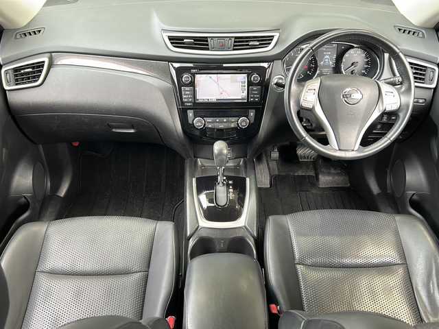 日産 エクストレイル 20Xtt エマージェンシーブレーキ 静岡県 2017(平29)年 9.3万km ダークブルー 純正SDナビ/・CD/・DVD/・フルセグＴＶ/・Bluetooth/・AM/・FM/主要装備/・ルーフキャリア/・衝突軽減/・レーンキープ/・クルコン/・コーナーセンサー後/・全方位カメラ/・BSM/・パワーバックドア/・レザーシート/・シートヒーターD/N席/・ステリモ/・LEDヘッドライト/・オートライト/・TVキャンセラー/・ヒーテッドドアミラー/・ワンオーナー