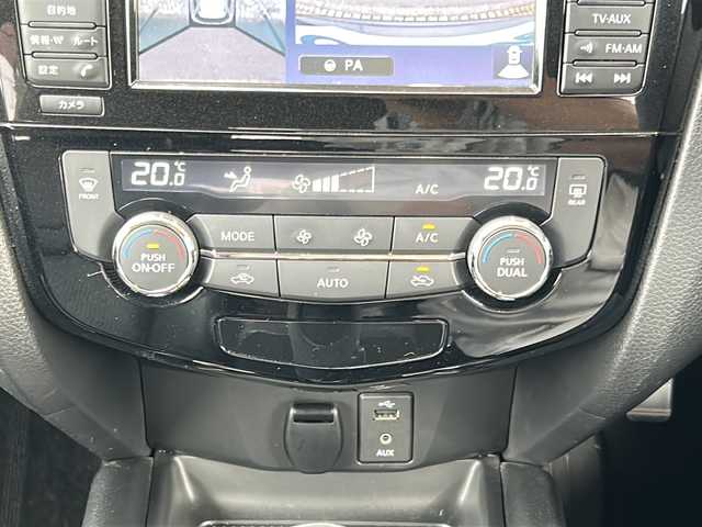 日産 エクストレイル 20Xtt エマージェンシーブレーキ 静岡県 2017(平29)年 9.3万km ダークブルー 純正SDナビ/・CD/・DVD/・フルセグＴＶ/・Bluetooth/・AM/・FM/主要装備/・ルーフキャリア/・衝突軽減/・レーンキープ/・クルコン/・コーナーセンサー後/・全方位カメラ/・BSM/・パワーバックドア/・レザーシート/・シートヒーターD/N席/・ステリモ/・LEDヘッドライト/・オートライト/・TVキャンセラー/・ヒーテッドドアミラー/・ワンオーナー