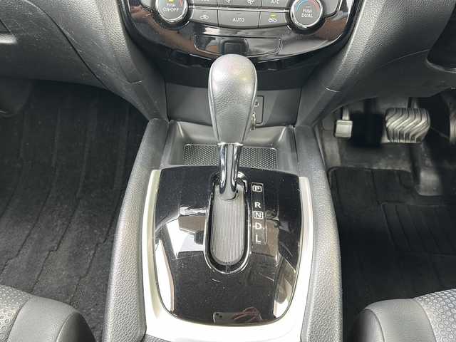 日産 エクストレイル 20Xtt エマージェンシーブレーキ 静岡県 2017(平29)年 9.3万km ダークブルー 純正SDナビ/・CD/・DVD/・フルセグＴＶ/・Bluetooth/・AM/・FM/主要装備/・ルーフキャリア/・衝突軽減/・レーンキープ/・クルコン/・コーナーセンサー後/・全方位カメラ/・BSM/・パワーバックドア/・レザーシート/・シートヒーターD/N席/・ステリモ/・LEDヘッドライト/・オートライト/・TVキャンセラー/・ヒーテッドドアミラー/・ワンオーナー