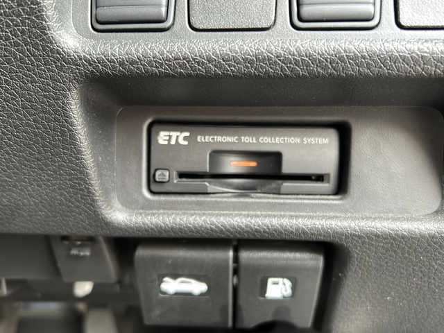 日産 エクストレイル 20Xtt エマージェンシーブレーキ 静岡県 2017(平29)年 9.3万km ダークブルー 純正SDナビ/・CD/・DVD/・フルセグＴＶ/・Bluetooth/・AM/・FM/主要装備/・ルーフキャリア/・衝突軽減/・レーンキープ/・クルコン/・コーナーセンサー後/・全方位カメラ/・BSM/・パワーバックドア/・レザーシート/・シートヒーターD/N席/・ステリモ/・LEDヘッドライト/・オートライト/・TVキャンセラー/・ヒーテッドドアミラー/・ワンオーナー