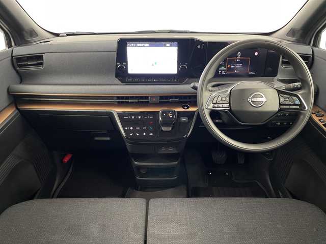 日産 サクラ G 埼玉県 2023(令5)年 1.7万km アメジストブラック/シルキーホワイト 純正ナビ/(Bluetooth/USB/Apple Car Play/AM/FM)/地デジフルセグ/全方位カメラ/前後ドライブレコーダー/プロパイロット/e-pedal/ドライブモードセレクト/オートブレーキホールド/電子パーキングシステム/オートブレーキホールド/運転席・助手席シートヒーター/ステアリングヒーター/プッシュスタート/ステアリングリモコン/フロント・リヤフォグ/純正フロアマット/純正ドアバイザー/純正14インチアルミホイール