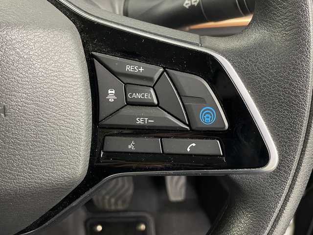 日産 サクラ G 埼玉県 2023(令5)年 1.7万km アメジストブラック/シルキーホワイト 純正ナビ/(Bluetooth/USB/Apple Car Play/AM/FM)/地デジフルセグ/全方位カメラ/前後ドライブレコーダー/プロパイロット/e-pedal/ドライブモードセレクト/オートブレーキホールド/電子パーキングシステム/オートブレーキホールド/運転席・助手席シートヒーター/ステアリングヒーター/プッシュスタート/ステアリングリモコン/フロント・リヤフォグ/純正フロアマット/純正ドアバイザー/純正14インチアルミホイール