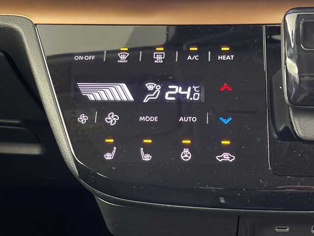 日産 サクラ G 埼玉県 2023(令5)年 1.7万km アメジストブラック/シルキーホワイト 純正ナビ/(Bluetooth/USB/Apple Car Play/AM/FM)/地デジフルセグ/全方位カメラ/前後ドライブレコーダー/プロパイロット/e-pedal/ドライブモードセレクト/オートブレーキホールド/電子パーキングシステム/オートブレーキホールド/運転席・助手席シートヒーター/ステアリングヒーター/プッシュスタート/ステアリングリモコン/フロント・リヤフォグ/純正フロアマット/純正ドアバイザー/純正14インチアルミホイール