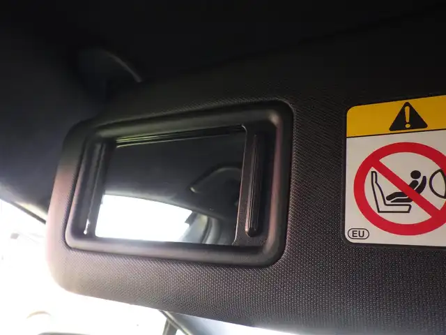 トヨタ カローラツーリング ダブルバイビー 千葉県 2021(令3)年 2.1万km ホワイトパールクリスタルシャイン Toyota Safety Sense/・プリクラッシュセーフティ/・レーンディパーチャーアラート/・オートハイビーム/・レーダークルーズコントロール/・ブラインドスポットモニタリング/・RCTA（リヤクロストラフィックアラート）/ハーフレザーシート/純正コネクティッドナビ/地デジTV/【Bluetooth接続】/バックカメラ/ドライブレコーダー（DC-DR652）/革巻きステアリング/ステアリングスイッチ/ETC（2.0）/LEDヘッドライト/フォグライト/ウインカーミラー/コーナーセンサー/純正17インチアルミホイル/サイド/カーテンエアバッグ/スマートキー