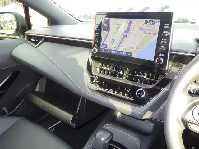 トヨタ カローラツーリング ダブルバイビー 千葉県 2021(令3)年 2.1万km ホワイトパールクリスタルシャイン Toyota Safety Sense/・プリクラッシュセーフティ/・レーンディパーチャーアラート/・オートハイビーム/・レーダークルーズコントロール/・ブラインドスポットモニタリング/・RCTA（リヤクロストラフィックアラート）/ハーフレザーシート/純正コネクティッドナビ/地デジTV/【Bluetooth接続】/バックカメラ/ドライブレコーダー（DC-DR652）/革巻きステアリング/ステアリングスイッチ/ETC（2.0）/LEDヘッドライト/フォグライト/ウインカーミラー/コーナーセンサー/純正17インチアルミホイル/サイド/カーテンエアバッグ/スマートキー