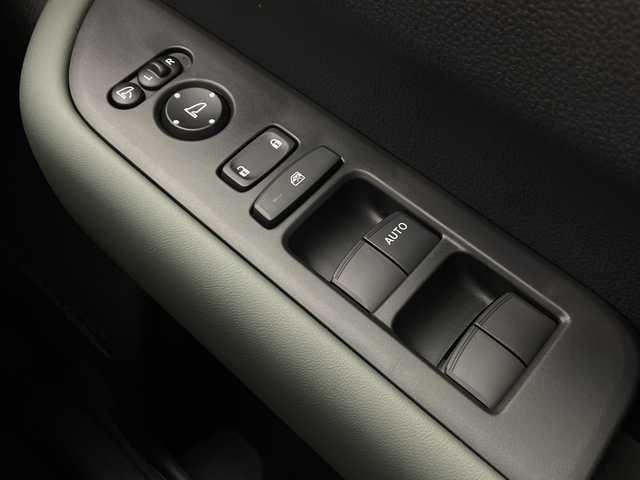 ホンダ フリード ハイブリット e:HEV クロスター 愛知県 2025(令7)年 0.1千km プラチナホワイトパール 登録済未使用車/純正9インチメモリナビ　LXM-242ZFNI/フルセグTV/USB/BT/AM/FM/Apple Car Play/Android Auto/バックカメラ/ハーフレザーシート/シートヒーター　D/N席/ホンダセンシング/衝突軽減ブレーキ（CMBS/車線維持支援システム（LKAS/路外逸脱抑制機能/先行車発進お知らせ機能/渋滞追従機能付アダプティブクルーズコントロール（ACC/オートハイビーム（AHB/誤発進抑制機能/ブラインドスポットインフォメーション（BSI/標識認識/リアクーラー機能/スマートキー/プッシュスタート/ルーフレール/USBポート/革巻きステアリング/LEDオートライト/LEDフォグランプ/電動格納ミラー/純正15インチAW