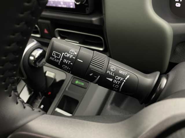 ホンダ フリード ハイブリット e:HEV クロスター 愛知県 2025(令7)年 0.1千km プラチナホワイトパール 登録済未使用車/純正9インチメモリナビ　LXM-242ZFNI/フルセグTV/USB/BT/AM/FM/Apple Car Play/Android Auto/バックカメラ/ハーフレザーシート/シートヒーター　D/N席/ホンダセンシング/衝突軽減ブレーキ（CMBS/車線維持支援システム（LKAS/路外逸脱抑制機能/先行車発進お知らせ機能/渋滞追従機能付アダプティブクルーズコントロール（ACC/オートハイビーム（AHB/誤発進抑制機能/ブラインドスポットインフォメーション（BSI/標識認識/リアクーラー機能/スマートキー/プッシュスタート/ルーフレール/USBポート/革巻きステアリング/LEDオートライト/LEDフォグランプ/電動格納ミラー/純正15インチAW