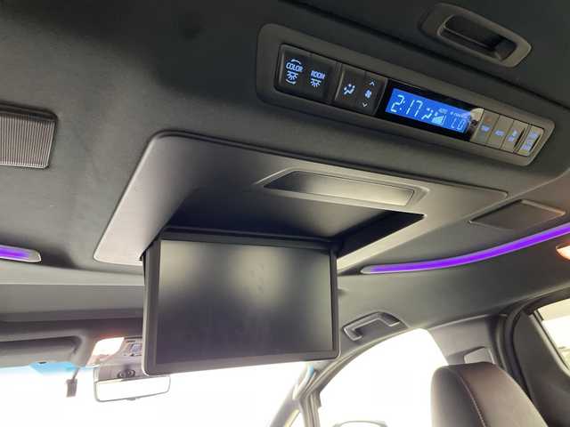 トヨタ ヴェルファイア Z ゴールデンアイズ 三重県 2021(令3)年 2.8万km スパークリングブラックパールクリスタルシャイン /禁煙車//純正10.5ナビ//JBLサウンド//全方位カメラ//ツインムーンルーフ//純正13インチ後席モニター//モデリスタエアロ//デジタルインナーミラー//シグネチャーライト//パワーバックドア//シーケンシャルウインカー//ブレーキホールド//トヨタセーフティセンス//レーダークルーズコントロール//BSM//純正ビルトインETC//両側パワースライドドア//パワーバックドア//純正前後ドラレコ//リアクロストラフィックアラーム//WAC//Blu-ray再生可能