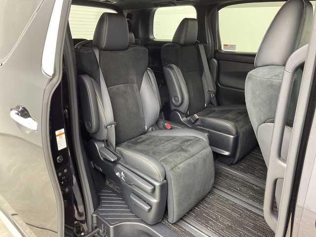 トヨタ ヴェルファイア Z ゴールデンアイズ 三重県 2021(令3)年 2.8万km スパークリングブラックパールクリスタルシャイン /禁煙車//純正10.5ナビ//JBLサウンド//全方位カメラ//ツインムーンルーフ//純正13インチ後席モニター//モデリスタエアロ//デジタルインナーミラー//シグネチャーライト//パワーバックドア//シーケンシャルウインカー//ブレーキホールド//トヨタセーフティセンス//レーダークルーズコントロール//BSM//純正ビルトインETC//両側パワースライドドア//パワーバックドア//純正前後ドラレコ//リアクロストラフィックアラーム//WAC//Blu-ray再生可能