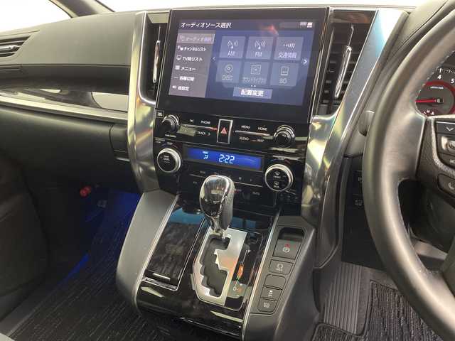 トヨタ ヴェルファイア Z ゴールデンアイズ 三重県 2021(令3)年 2.8万km スパークリングブラックパールクリスタルシャイン /禁煙車//純正10.5ナビ//JBLサウンド//全方位カメラ//ツインムーンルーフ//純正13インチ後席モニター//モデリスタエアロ//デジタルインナーミラー//シグネチャーライト//パワーバックドア//シーケンシャルウインカー//ブレーキホールド//トヨタセーフティセンス//レーダークルーズコントロール//BSM//純正ビルトインETC//両側パワースライドドア//パワーバックドア//純正前後ドラレコ//リアクロストラフィックアラーム//WAC//Blu-ray再生可能